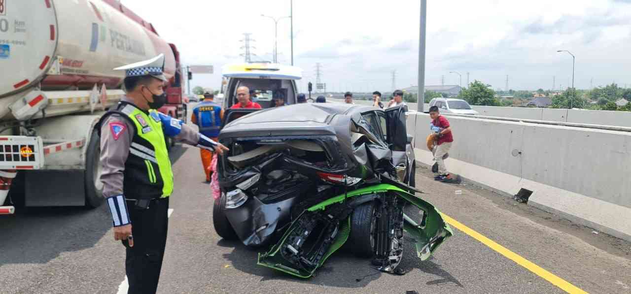 Kecelakaaan di Tol Sidoarjo, Pengemudi Porsche Belum Tunjukkan SIM dan STNK