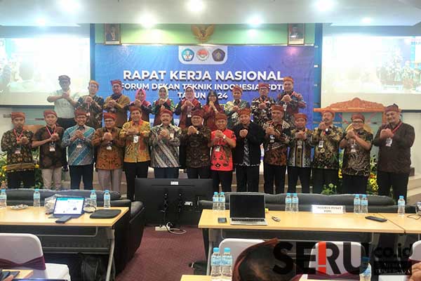 Pengurus FDTI, pemateri dan tuan rumah FT UB. (rhd) - Rakernas FDTI Pangkas Kesenjangan Fakultas Teknik Perguruan Tinggi se-Indonesia