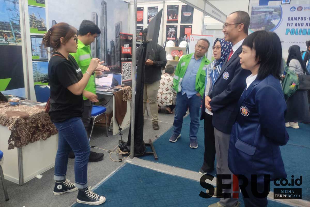 Penyedia kerja berdialog dengan jajaran Polinema. (rhd) - Ribuan Mahasiswa dan Alumni Serbu Campus-Company Fit and Hiring Program Polinema