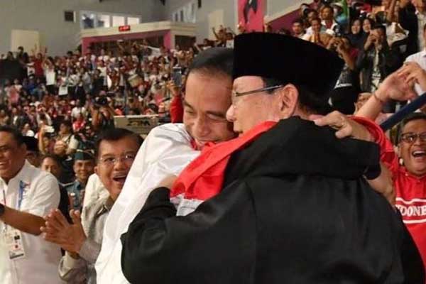 Presiden Joko Widodo dengan Prabowo Subianto. (ist) - Jokowi Diisukan Titip Nama Menteri, Istana dan Gerindra Bersamaan Tepis Isu