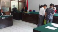 Proses Sidang permohonan Praperadilan di PN Malang terhadap Kasus dugaan Rasuah yang dilakukan Kadinkes Batu. (ist) - Hakim PN Malang Tolak Permohonan Sidang Praperadilan Kadinkes Batu atas Dugaan Korupsi