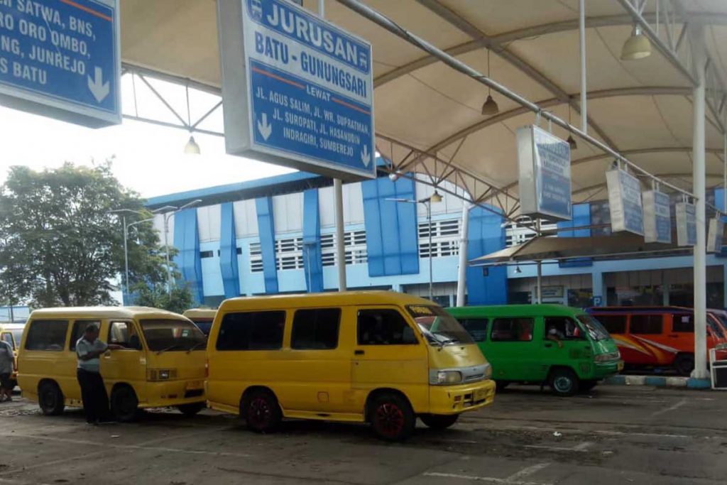Angkutan Kota (Angkot) di terminal Kota Batu jalan Dewi Sartika Kota Batu. (ist) - 42 Angkutan Pelajar Gratis Kota Batu Siap Uji Coba
