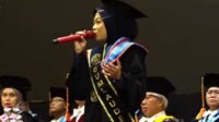 Clarinta Ega Divanie, tampil mempersembahkan lagu 'Doa Seorang Anak'. (rhd) - Rampung 3,5 Tahun, Penyanyi Profesional Sabet Lulusan Terbaik PWK ITN Malang