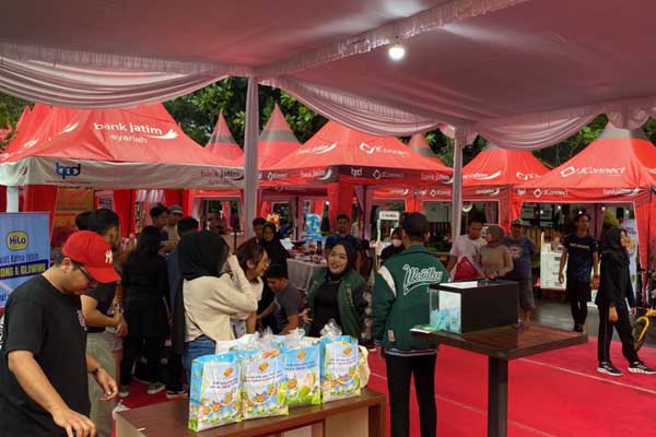 Kegitan bazar murah dan pasar takjil di Badan Koordinasi Wilayah Pemerintahan dan Pembangunan Jawa Timur III (BAKORWIL III) Malang. (ist) - Wadahi UMKM, Bakorwil Jatim Gelar Pasar Takjil Bertajuk Ramanza Vol 2