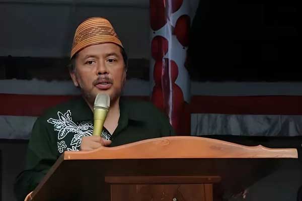 Ketua PCNU Kabupaten Situbondo, KH Muhyiddin Khatib. (Seru.co.id/aza) - Ketua PCNU Situbondo Tanggapi Upaya Pemkab Ubah tempat Eks Lokalisasi Jadi Wisata Karaoke