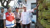 Nasim Khan saat Sidak SPBE di Situbondo. (Seru.co.id/aza) - Nasim Khan Sidak SPBE, Tidak Ditemukan Penimbunan LPG Melon di Situbondo