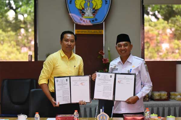 Penandatangan MoU ITN Malang dan Pemkab Lumajang di ruang rapat Rektorat Kampus 1 ITN Malang. (ist) - Kolaborasi ITN Malang-Pemkab Lumajang, Berdayakan Masyarakat Atasi Permasalahan