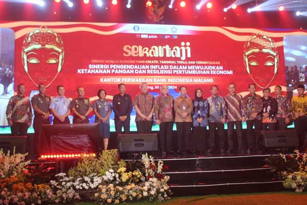 Penghargaan kepada Pemkot Malang dan Pemkab Malang. (ist) - Sekartaji BI Malang Kendalikan Inflasi Mewujudkan Ketahanan Pangan dan Resiliensi Pertumbuhan Perekonomian