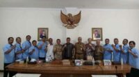 Pengurus KONI Batu usai hearing dengan Komisi C DPRD Batu. (ist) - KONI Batu Hearing ke Komisi C DPRD Kota Soal Persiapan Porprov IX Jatim 2025