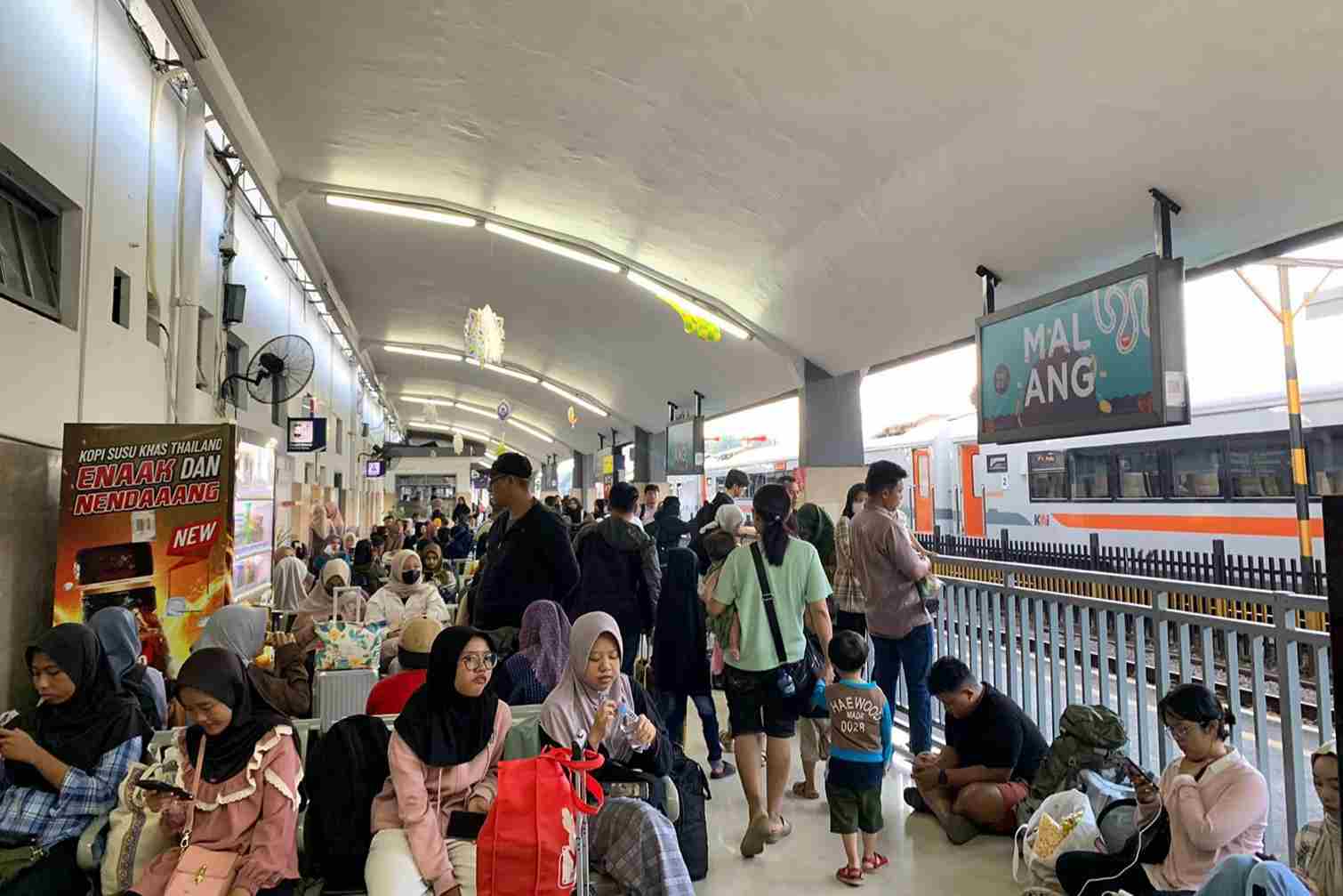 Hingga H+7 Lebaran, Kedatangan Penumpang di Stasiun Malang Masih Tinggi