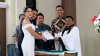 Pernikahan Bharada Richard Eliezer dan Ling Ling. (ist) - Nikahi Ling Ling, Bharada Eliezer Resmi Anut Katolik