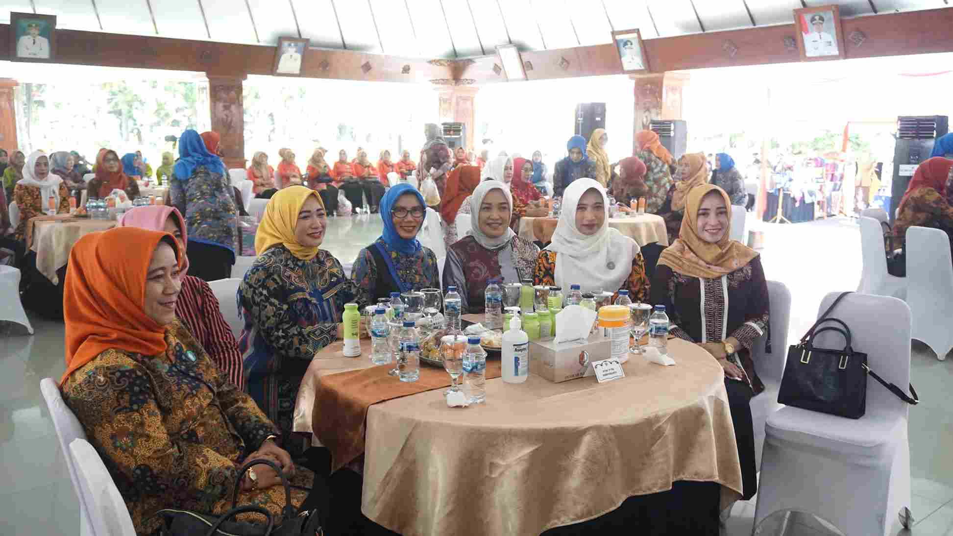 Kader PKK, DWP dan Perwosi se Bakorwil Bojonegoro Tingkatkan Sinergi Kembangkan UMKM