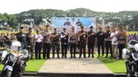Sinergisitas TNI-Polri dengan stakeholder usai Apel Gelar Pasukan Operasi Ketupat Semeru 2024. (ist) - Kodim 0833 Kerahkan Personel Apel Gelar Pasukan Operasi Ketupat Semeru 2024