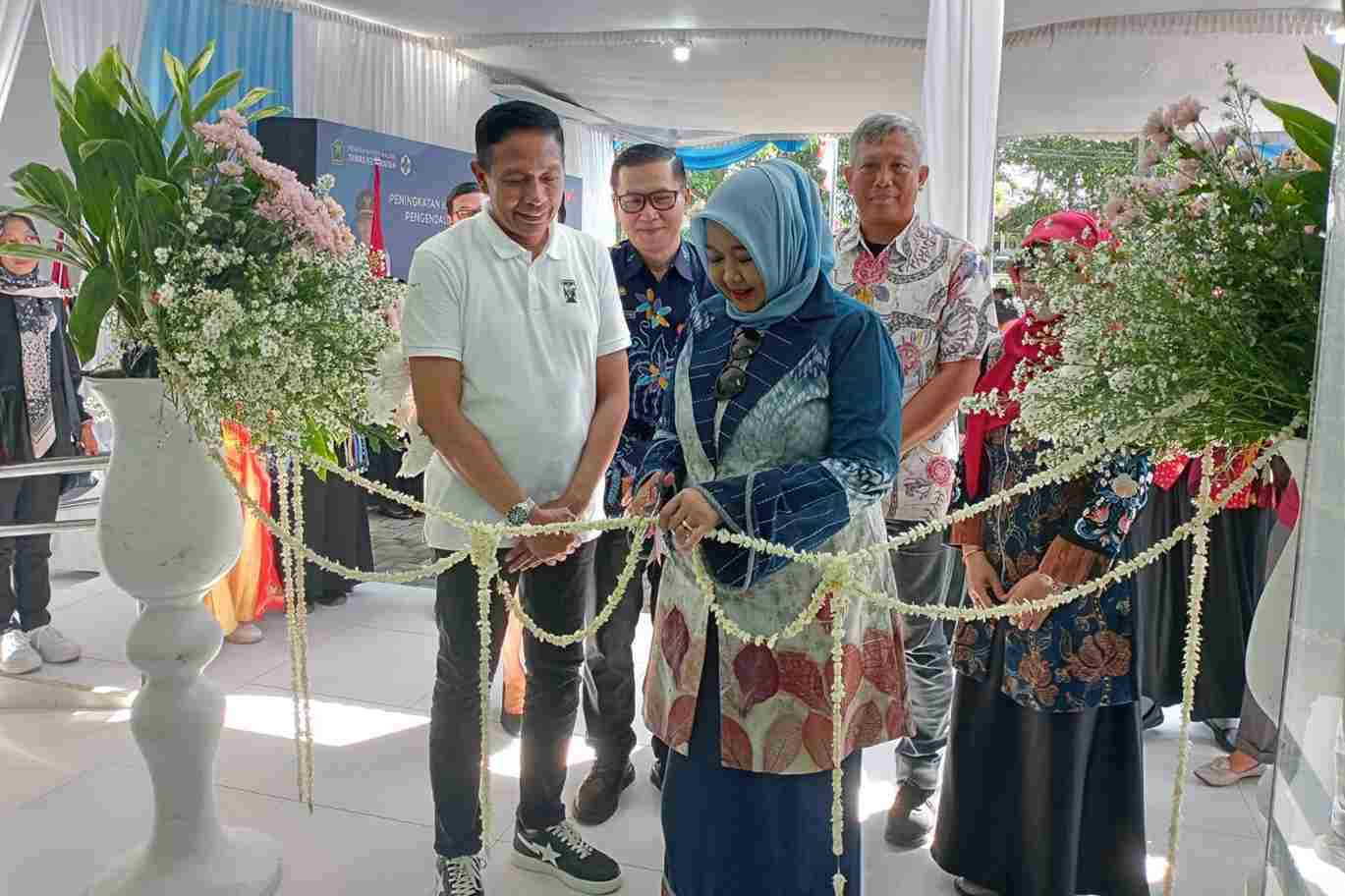Tingkatkan Pelayanan Kesehatan, Pj Wali Kota Malang Resmikan Puskesmas Cisadea