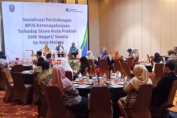 BPJS Ketenagakerjaan Malang sosialisasikan program dan manfaat bagi siswa kerja praktek. (ist) - BPJS Ketenagakerjaan Malang Sosialisasi Program dan Manfaat Bagi Siswa Kerja Praktek
