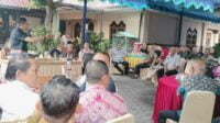 Danramil Lowokwaru hadiri dialog penutupan jalan akses petani Merjosari. (rhd) - Danramil Lowokwaru Hadiri Dialog Penutupan Jalan Akses Petani Merjosari