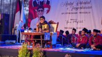 Halal bihalal dan tasyakuran bersama Gus Miftah di kantor DPC Partai Gerindra Trenggalek. (Seru.co.id/ams) - Undang Gus Miftah, DPC Partai Gerindra Trenggalek Gelar Halal Bihalal dan Tasyakuran