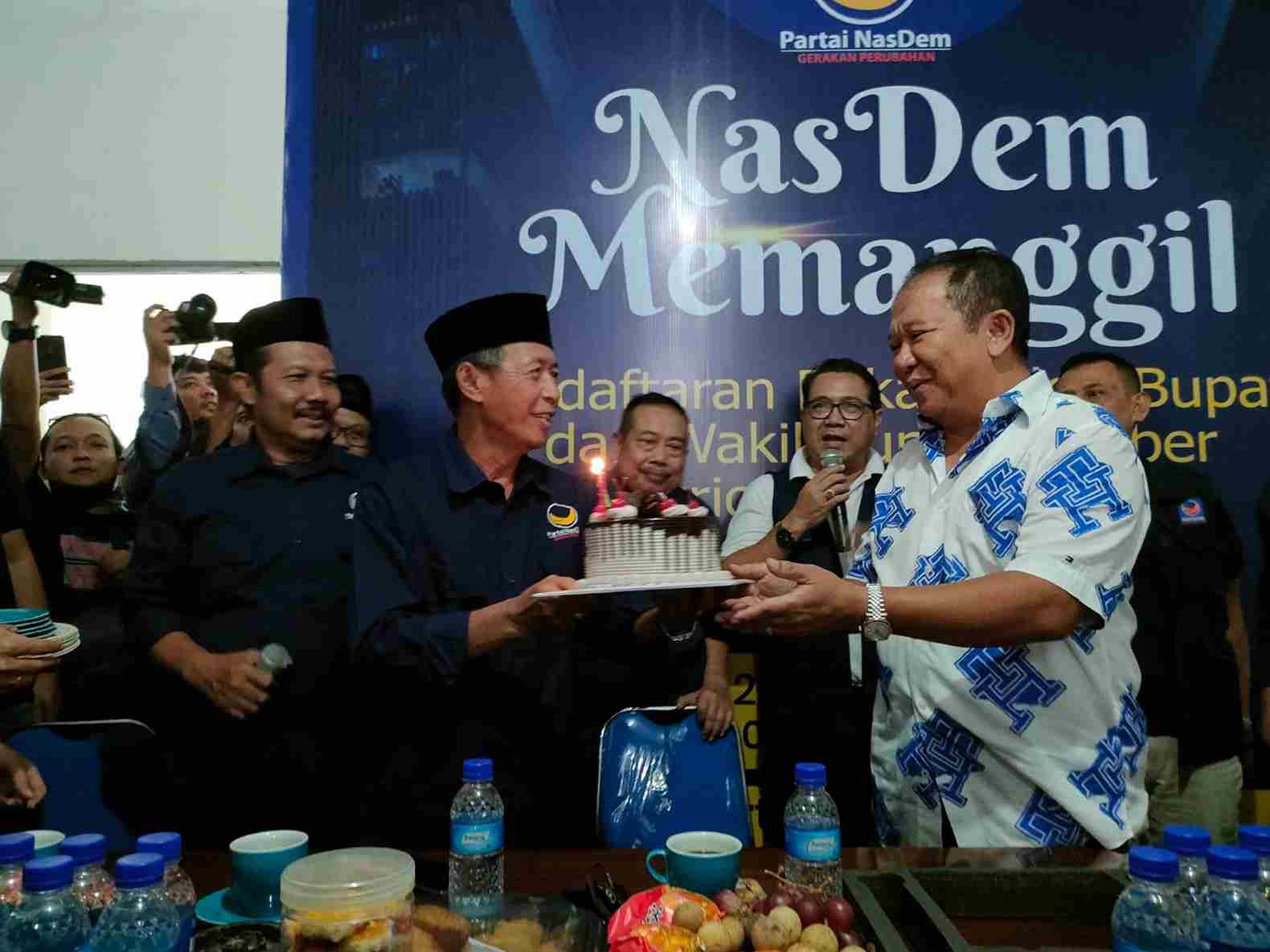 Bupati Pertahana Jember Dapat Hadiah Spesial Saat Daftar Bacabup ke Nasdem