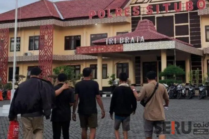 Penjual Cilok 'Nyambi' Jualan Sabu Ditangkap Polisi
