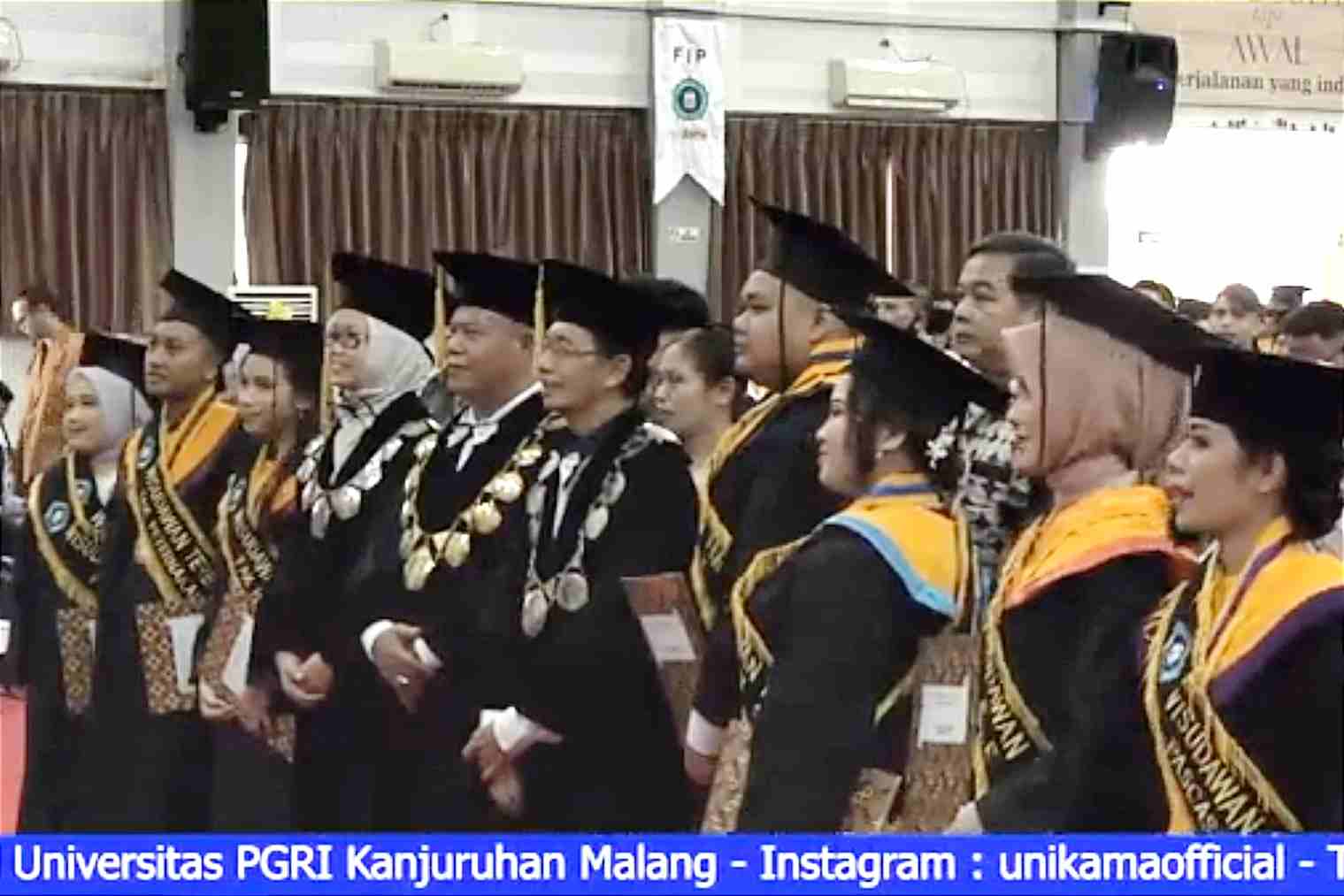 Unikama Lepas 302 Wisudawan, Lulusan Terserap Kerja 67 Persen
