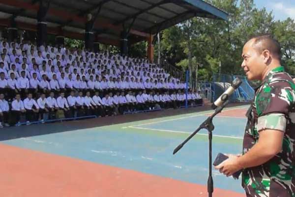 Kadispers Lanud Abd. Saleh memberikan pengarahan pada Casis Taruna Akademi TNI T.A 2024. (ist) - Panselinda Malang Umumkan Hasil Tes Kemampuan Dasar Calon Taruna Akademi TNI TA. 2024