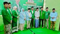 Karna Suswandi - Nyai Hj Khoirani mendaftarkan diri ke DPC PPP pada Pilkada 2024 Situbondo, Sabtu (11/5/2024). (Seru.co.id/aza) - Diiringi Ratusan Motor dan Becak, Pasangan Karna - Nyai Khoi Daftar ke DPC PPP