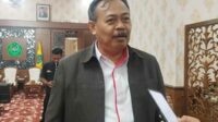 Kepala Inspektorat, Achmad Faisol saat dimintai keterangan. (Seru.co.id/udi) - Diduga Lemah Lakukan Audit, DPRD Pamekasan Ingatkan Inspektorat Jaga Kepercayaan Masyarakat