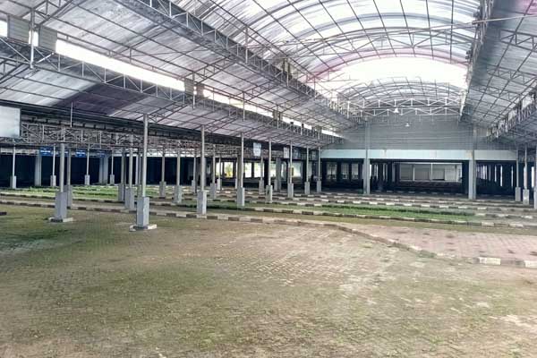 Kondisi terminal Hamid Rusdi yang sepi. (Seru.co.id/afi) - Pj Wali Kota Malang Berencana Pindahkan Pedagang dan PKL di Terminal Hamid Rusdi
