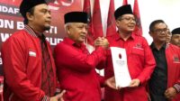 Sanusi Serahkan Formulir Pendaftaran Bakal Calon Bupati Malang ke PDIP Kabupaten Malang