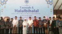 Pj Wali Kota Malang bersama jajaran Pengurus Daerah Muhammadiyah Malang dan Ustadz Dr H Das’ad Latif SSos SAg MSi PhD. (ws11) - Pj Wali Kota Malang Kolaborasi Bersama Muhammadiyah Wujudkan Kota Bermartabat