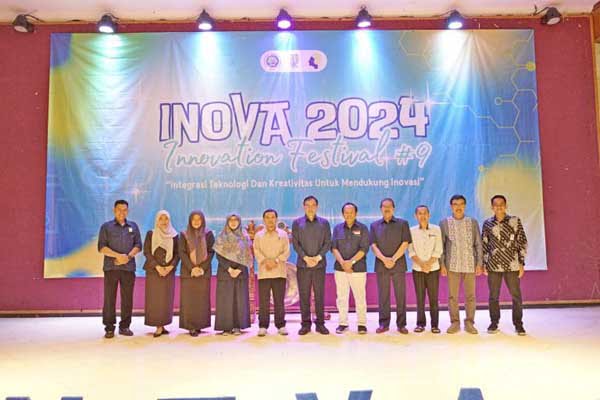 Rektor UM saat memberi sambutan pada acara INOVA 2024. (ist) - PMKU UM Gelar INOVA 2024, Ciptakan Lingkungan yang Mendukung Inovasi
