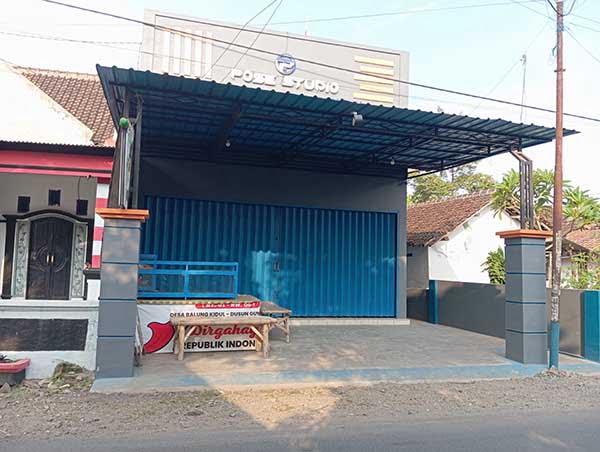Rumah terduga oknum fotografer cabul di Desa Balung Kulon, Kecamatan Balung, Jember. (Seru.co.id/amb) - Terduga Fotografer Cabul di Jember Kabur, Polisi: Mempersusah Hidupnya Sendiri