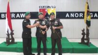 Salam Komando Pangdam V/Brw bersama Danrindam V/Brawijaya baru dan lama. (ist) - Pangdam V/Brw Pimpin Serah Terima Jabatan Danrindam V/Brawijaya