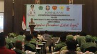 Sosialisasi barang kena cukai yang dihadiri Linmas se Kabupaten Pamekasan di Hotel Front One Pamekasan. (Seru.co.id/udi) - Berharap Ciptakan Pilkada Damai, Pemkab Pamekasan Beri Sosialisasi pada Linmas Melalui Satpol PP