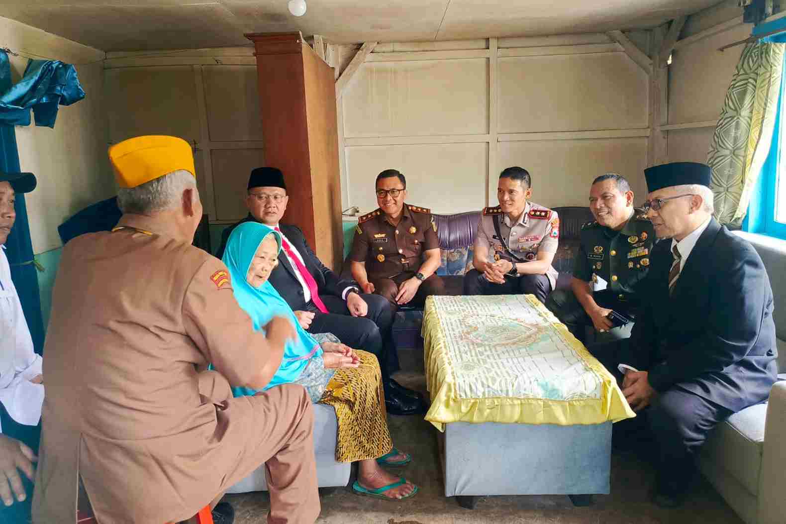 Kunjungan Forkopimda Kota Batu Ke Rumah Veteran dan Janda Veteran