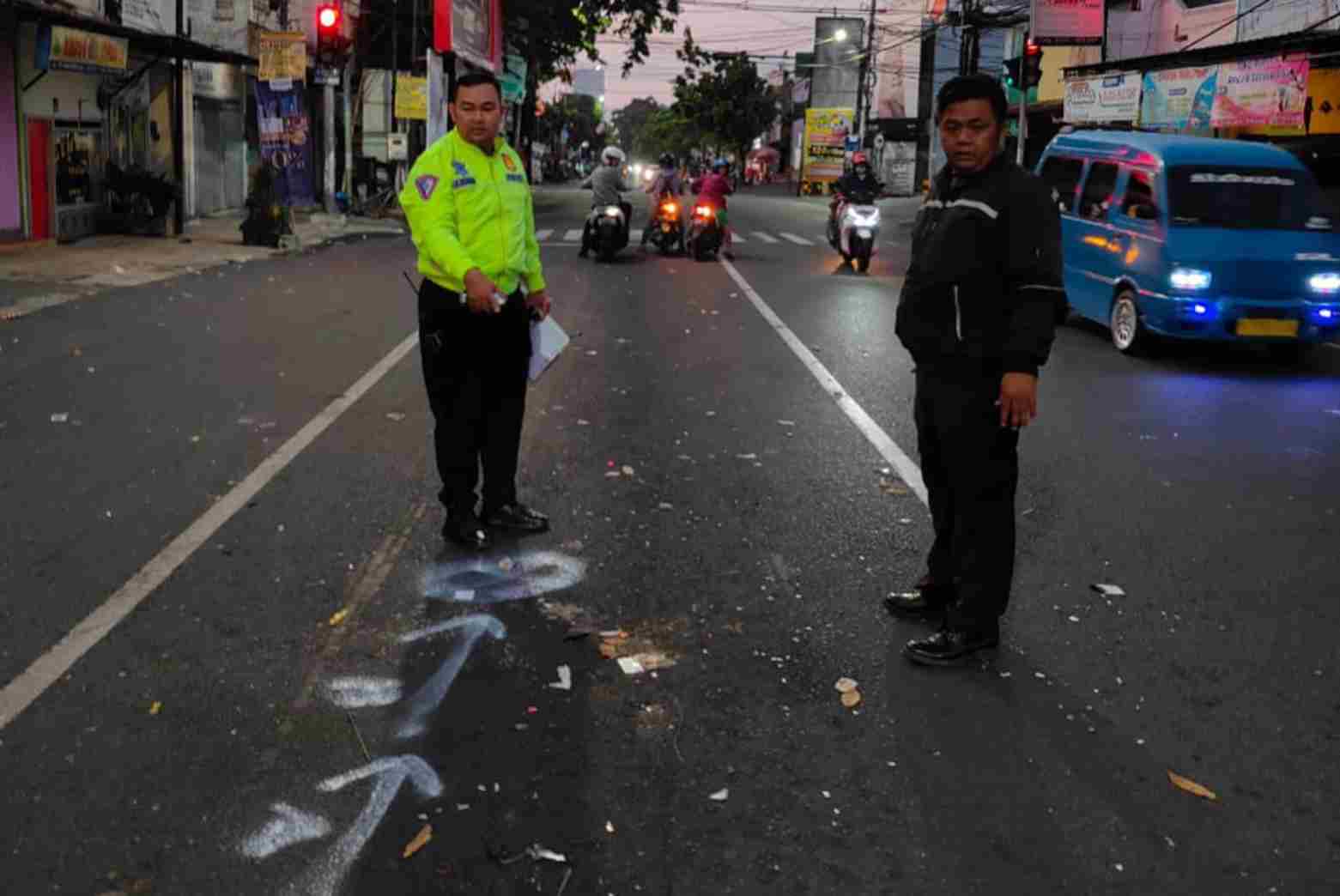 Seorang Pejalan Kaki Alami Tabrak Lari di Jalan MT Haryono