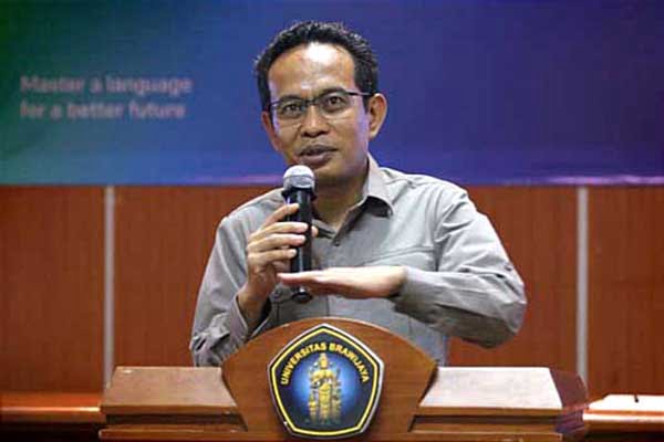 WR II UB sampaikan akan kembalikan kelebihan bayar UKT untuk disalurkan pada semester berikutnya. (ist) - Kenaikan UKT Dibatalkan, UB Kembalikan Pengelompokan UKT ke Tahun 2023