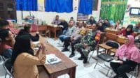Babinsa Koramil Kedungkandang Hadiri Rakor Validasi dan Verifikasi Data SIKS Mergosono