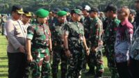 Danrem 083/Bdj Didampingi Dandim 0833 Cek Pasukan Pam VVIP Kunker Wapres RI
