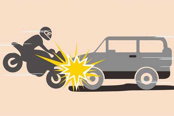 Ilustrasi kecelakaan lalu lintas. (ist) - Tergelincir Tumpahan Solar, Mobil Pickup Tabrak Dua Sepeda Motor