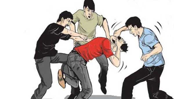Ilustrasi pengeroyokan. (Seru.co.id/ist) - Hendak Pulang dari PKD, Kader PMII Pamekasan Dikeroyok Orang Hingga Babak Belur