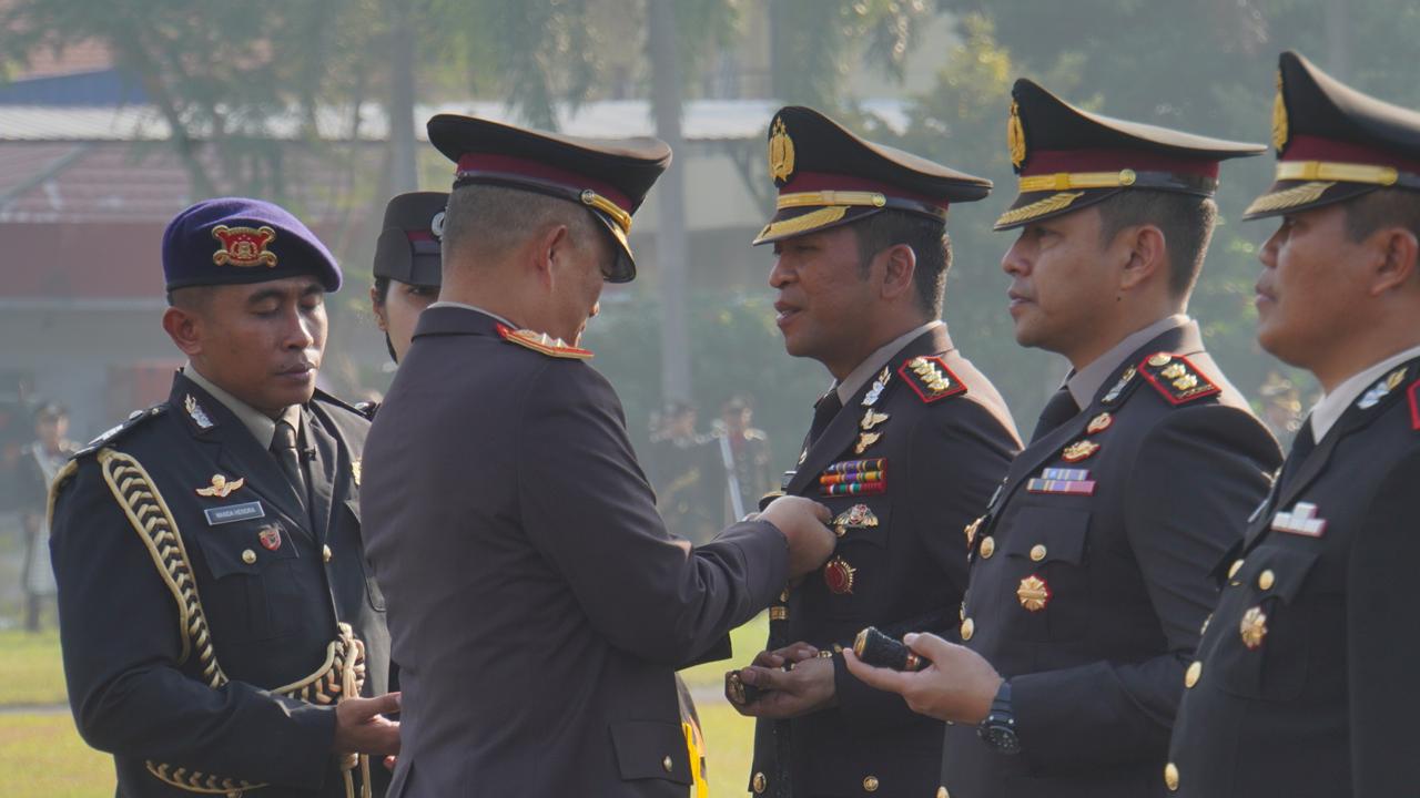 Peringati Hari Lahir Pancasila, Kapolresta Sidoarjo Terima Rewards Pin Emas Kapolri
