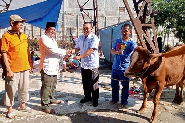 Kegiatan Sholat Idul Adha 1445 H/2024 M di lapangan Brawijaya Rampal Kota Malang Korem 083/Bdj bersama masyarakat. (ist) - Eratkan Kebersamaan, Korem 083/Bdj Gelar Sholat Idul Adha Bersama Masyarakat