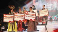 Lomba Fashion Batik di Bojonegoro Ajang Desainer Daerah Go International