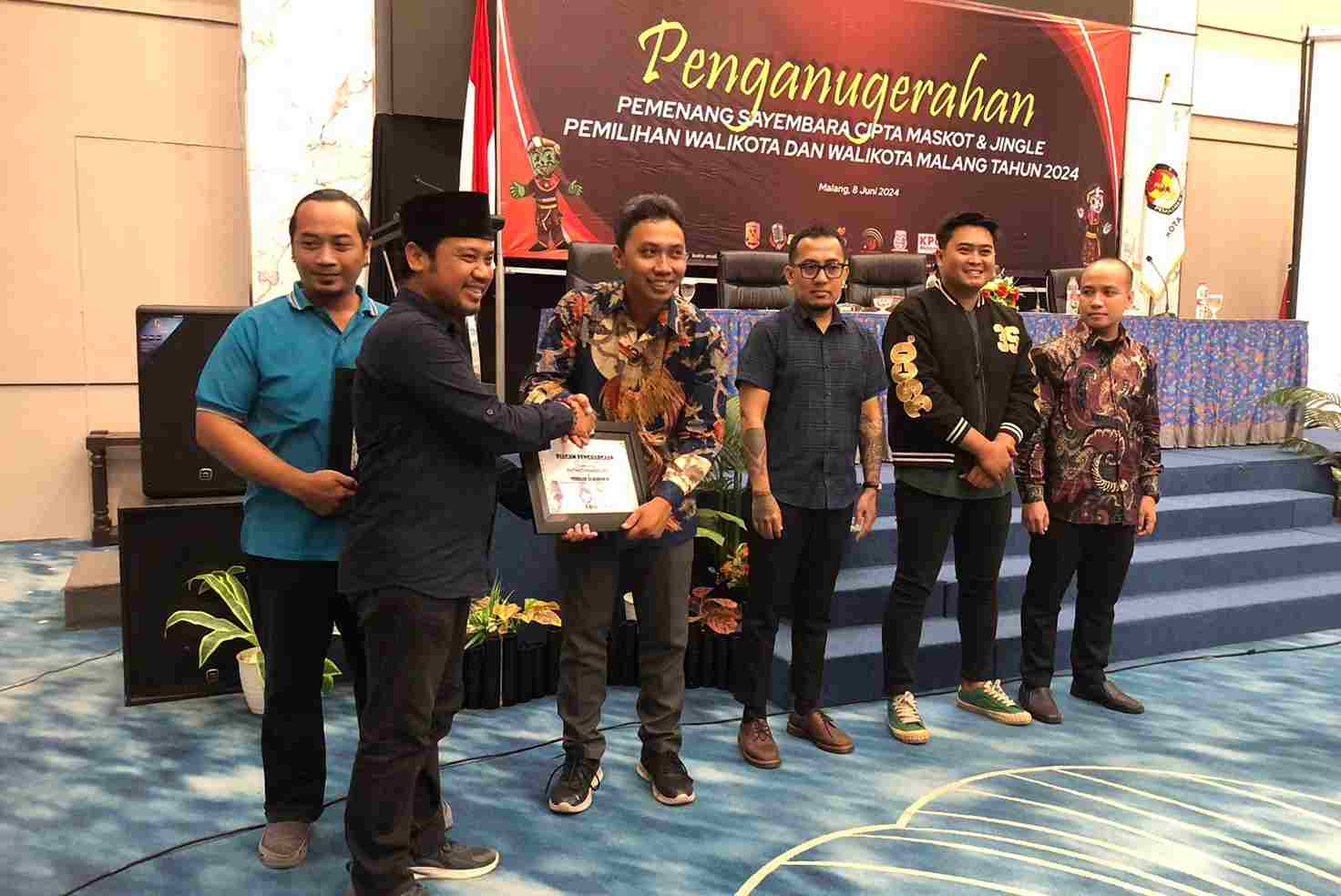 Sam Suma dan Mbak Sawa Karya M Eugine Rahmadani Juara Lomba Maskot Pilkada Kota Malang 2024