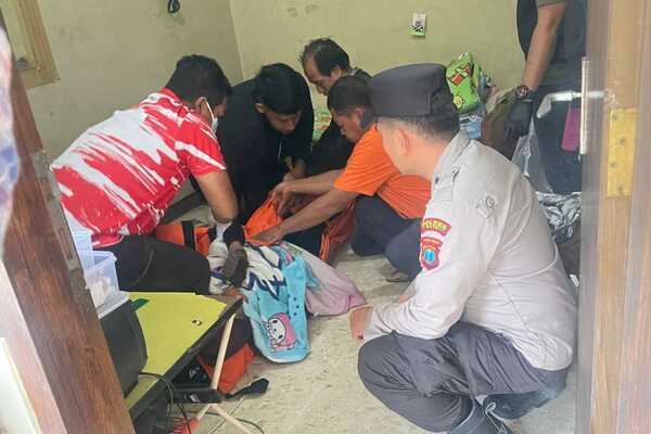 Polres Batu Olah TKP Penemuan Pria Tewas di Kamar Mess Diduga Sakit