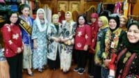 Pj Ketua Dekranasda Bojonegoro Terkesan Motif Batik Waduk Pacal