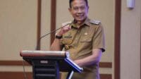 Pj Wali Kota Malang, Dr Ir Wahyu Hidayat MM saat memberikan sambutan Sosialisasi dan Edukasi Rawan Bencana Tematik. (ws11) - Pj Wali Kota Malang Dengar kelompok Rentan dan Ajak Pahami Bencana