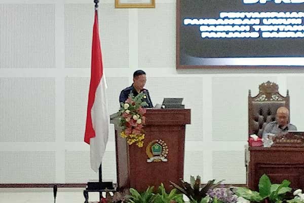 Pj Wali Kota Malang sebut 82 jawaban sudah tertuang di rancangan RPJPD. (afi) - Pj Wali Kota Malang Sampaikan 82 Jawaban atas Pandangan Umum Fraksi-fraksi DPRD