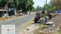 Proyek saluran drainase berlokasi di Dusun Bukkolan, Desa Paowan, Kecamatan Panarukan. (Seru.co.id/bro) - Dinilai Membahayakan, Proyek Saluran Drainase Disoal Warga